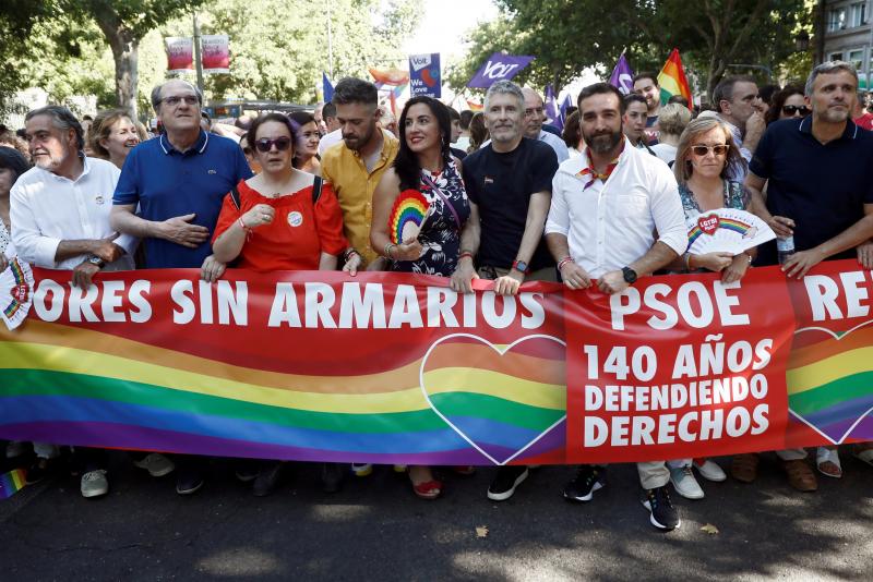 Fotos: Celebración superlativa y multicolor del Orgullo LGTBI en Madrid