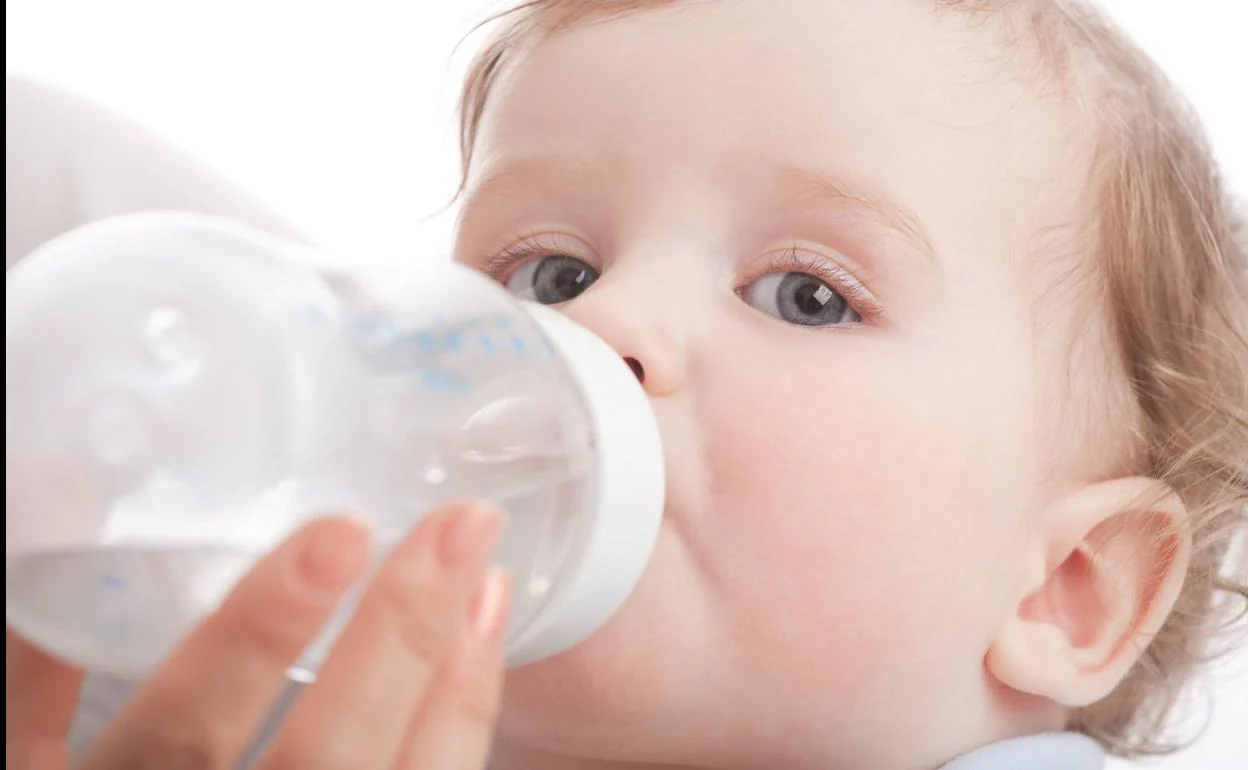 La leche infantil procesada «puede no cubrir las necesidades del recién nacido»