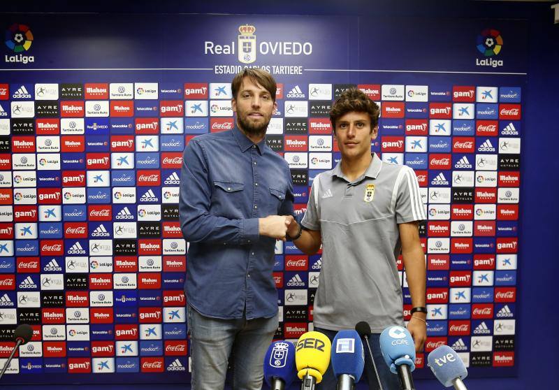 Fotos: Marco Sangalli ya está en el Real Oviedo