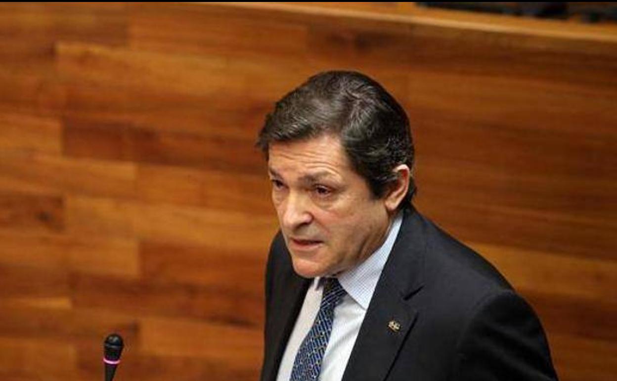 Galicia reconocerá a Javier Férnandez con la Medalla de Oro por su «política útil»