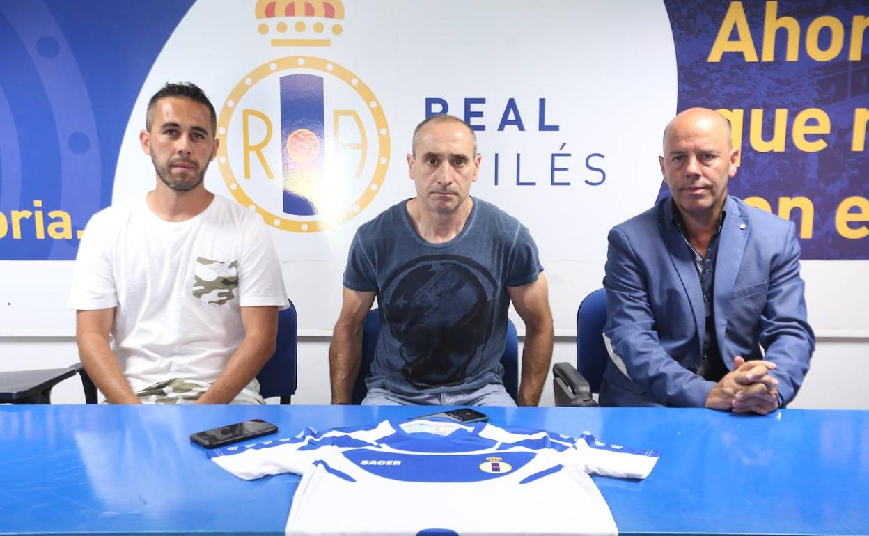 Jaime Fernández, José Álvarez y Manuel Cadavieco, en la presentación. 