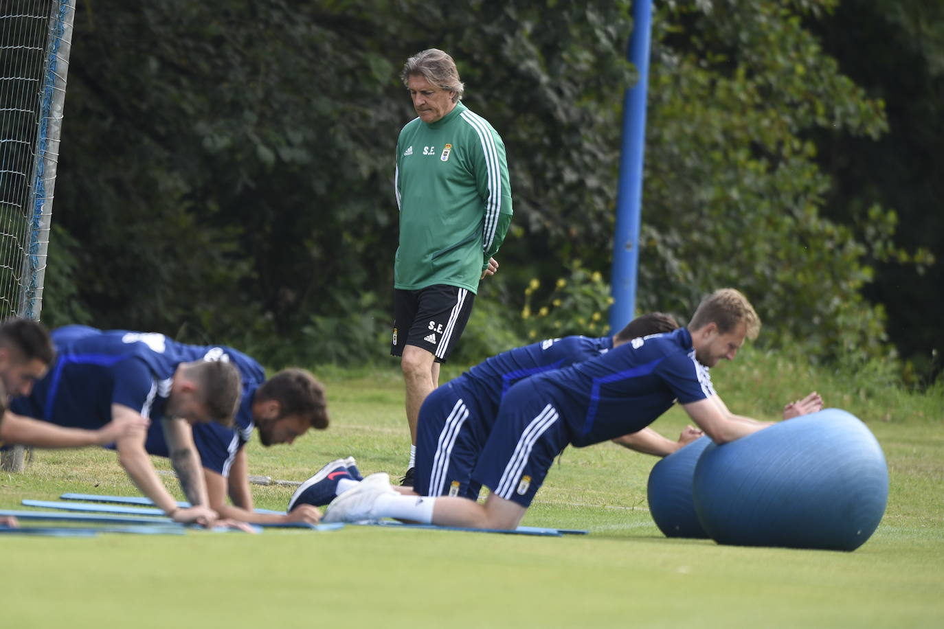 El Real Oviedo se ejercita para enfrentarse en óptimas condiciones a la pretemporada