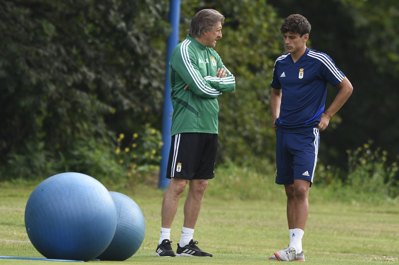 El Real Oviedo se ejercita para enfrentarse en óptimas condiciones a la pretemporada