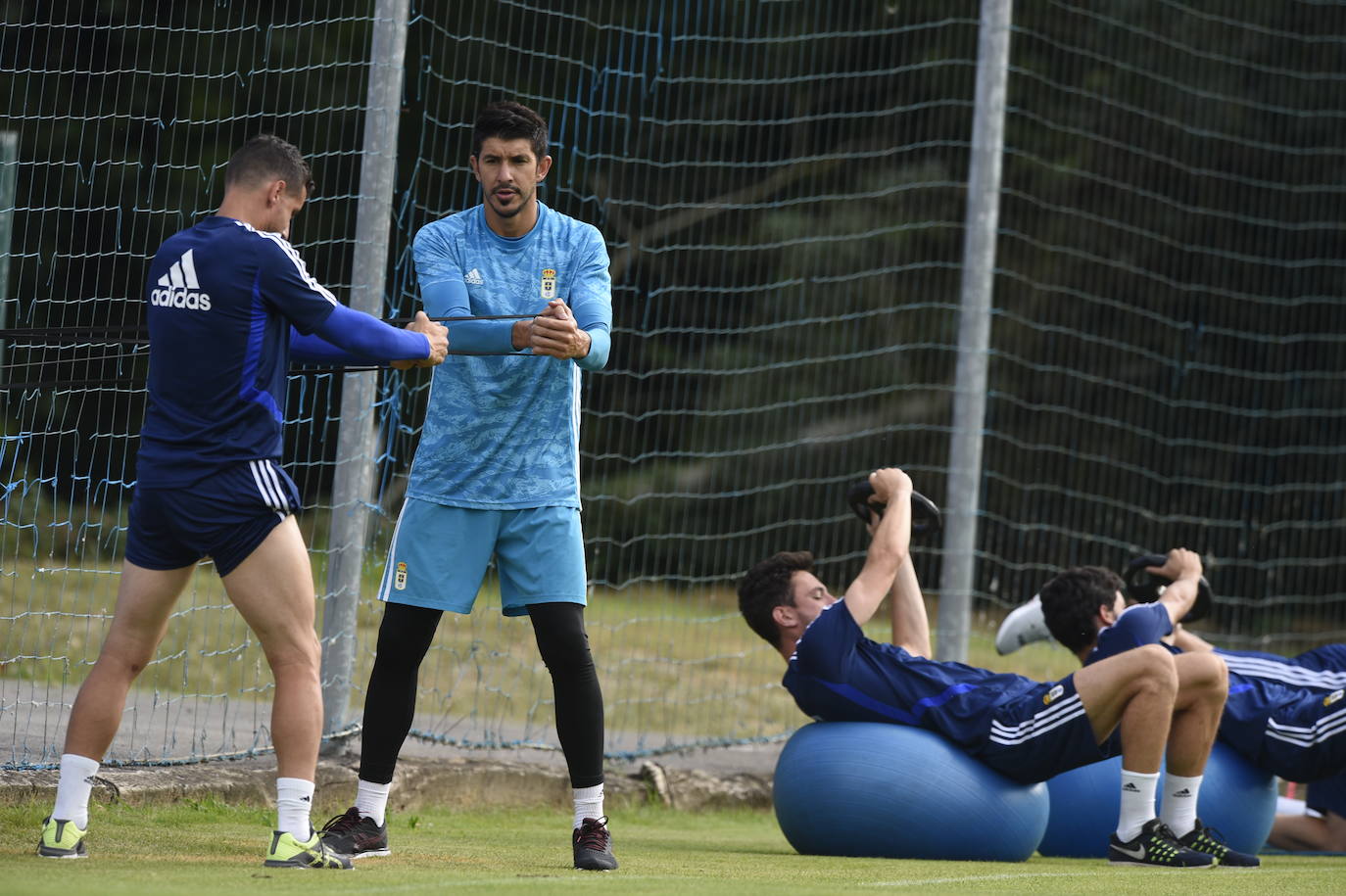 El Real Oviedo se ejercita para enfrentarse en óptimas condiciones a la pretemporada