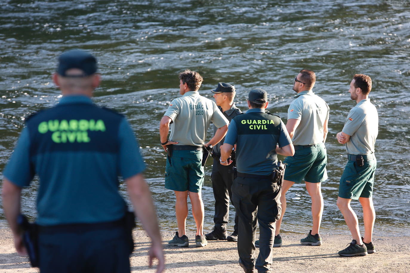 Carlos Antonio Rosario, de origen dominicano y residente en Avilés, estaba con otros cuatro amigos, que le vieron hundirse en el agua