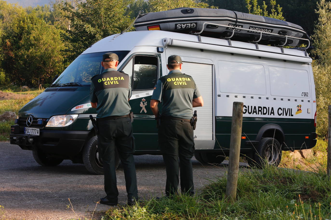 Carlos Antonio Rosario, de origen dominicano y residente en Avilés, estaba con otros cuatro amigos, que le vieron hundirse en el agua