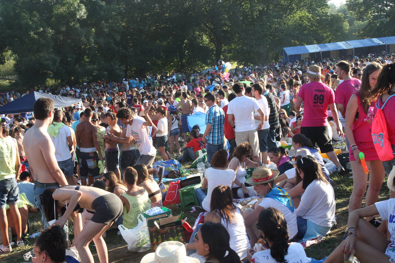 Jira al prau de La Sobatiella en las fiestas del Carmín. 