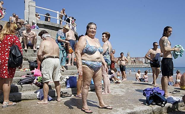 Imagen principal - Los vigilantes de la playa