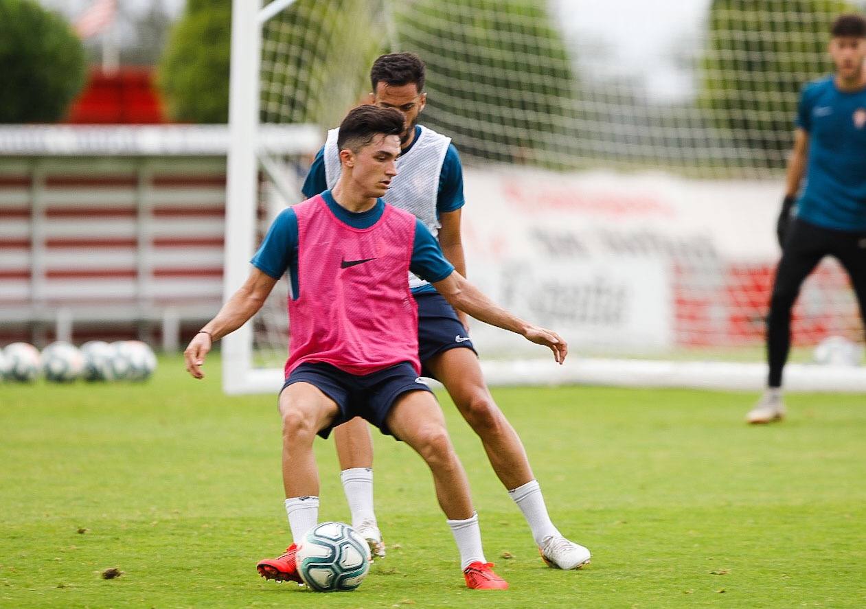 El Sporting de José Álberto volvió este lunes a los entrenamientos tras la victoria del sábado ante el Lealtad.