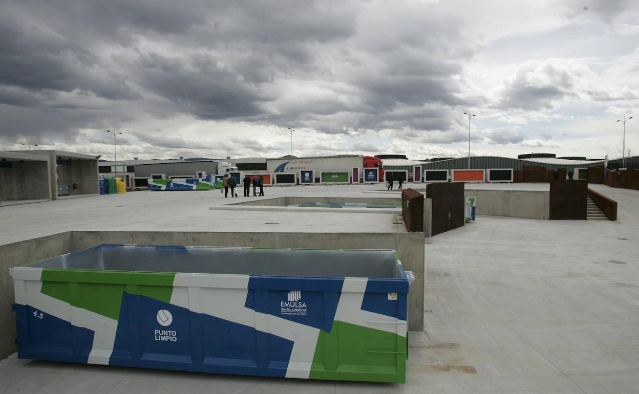 El punto limpio de Tremañes.
