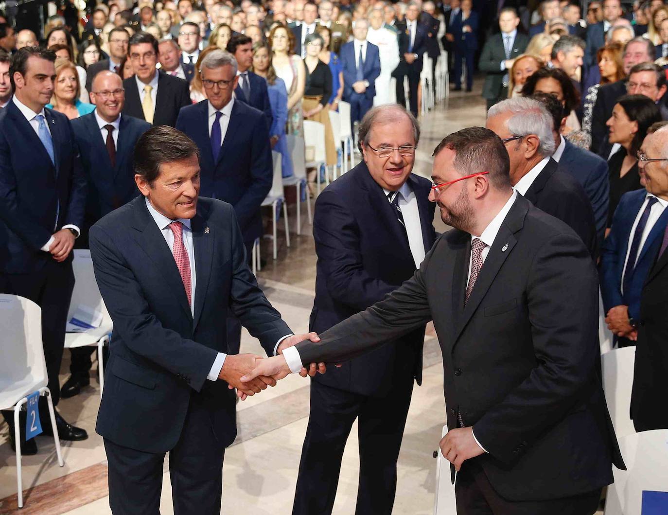 El expresidente del Principado Javier Fernández fue homenajeado este mediodía en Galicia por el gobierno de Núñez Feijóo.