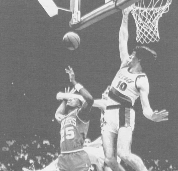 Fernando Martín, en un partido ante los Sixers. 