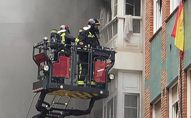 Amplio operativo para combatir las llamas en la Ruta de los Vinos