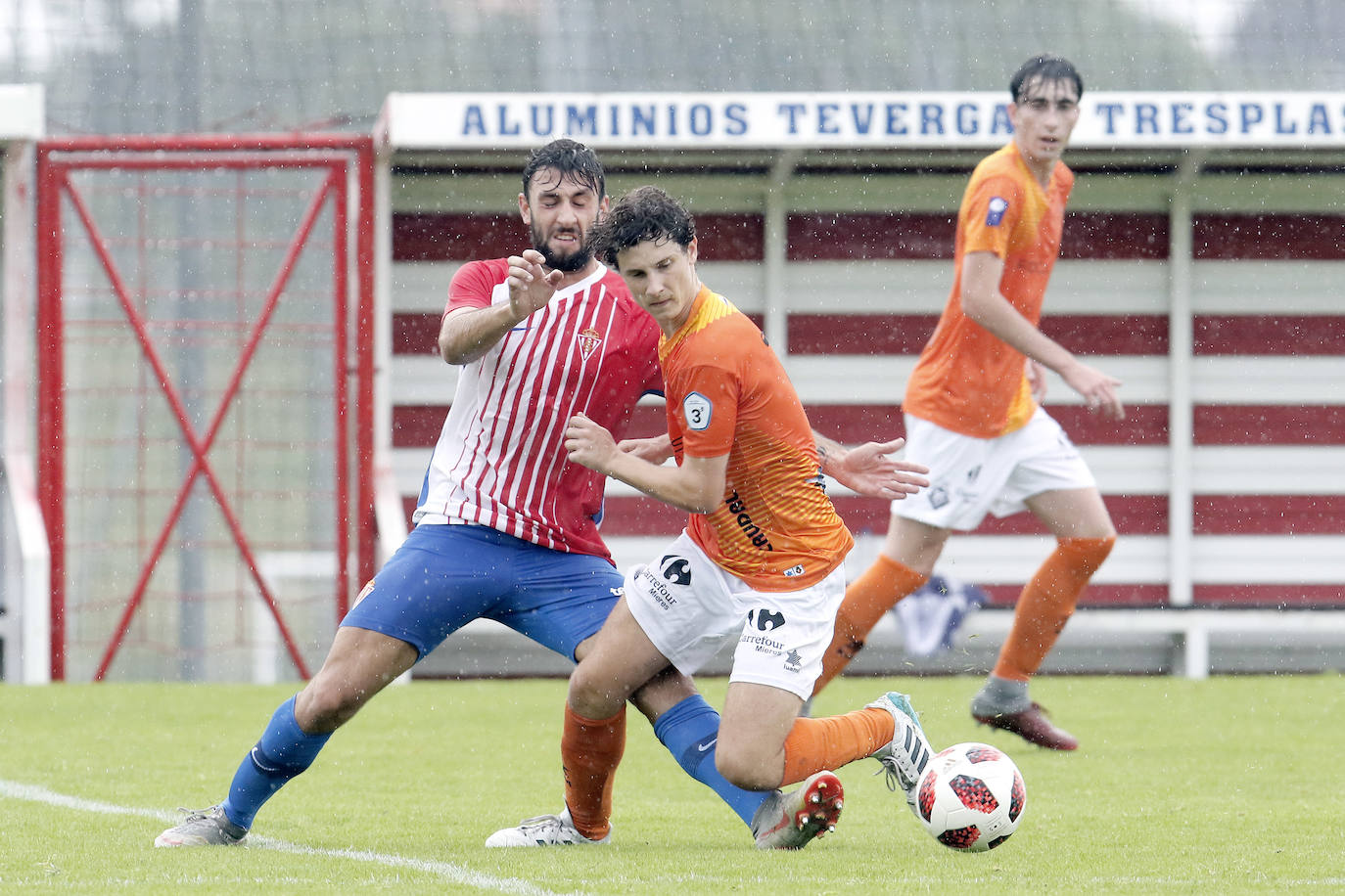 El Sporting B suma ante el Caudal su segunda victoria en la pretemporada