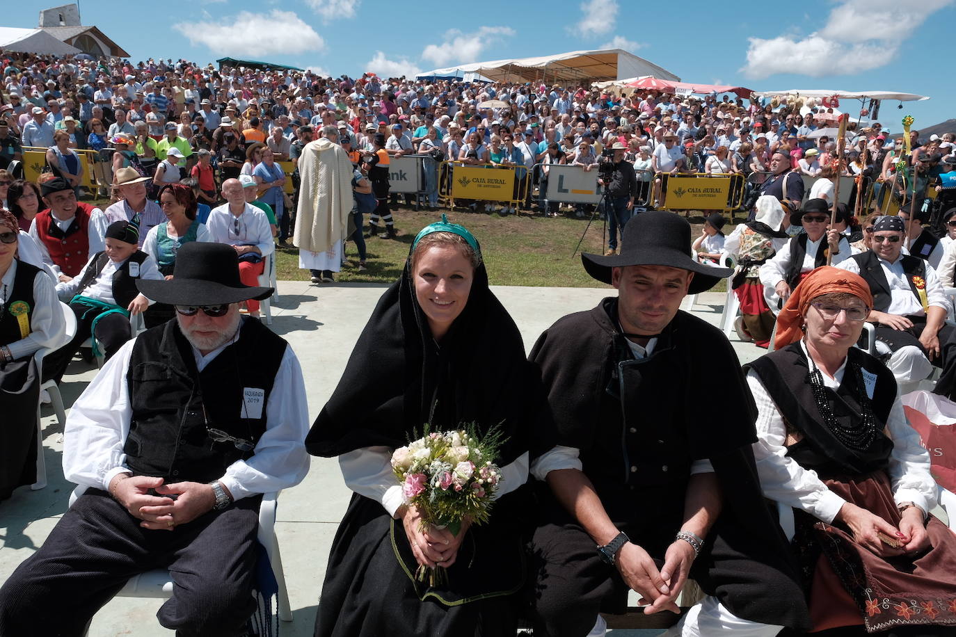 Un año más hubo boda vaqueira como manda la tradición