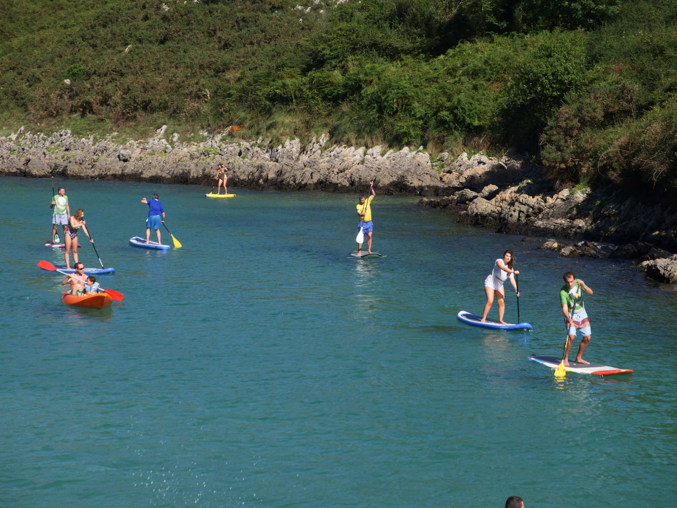 Hacer pinitos en paddle surf