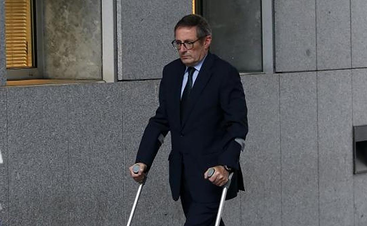 El perito, accediendo ayer a Audiencia Provincial.
