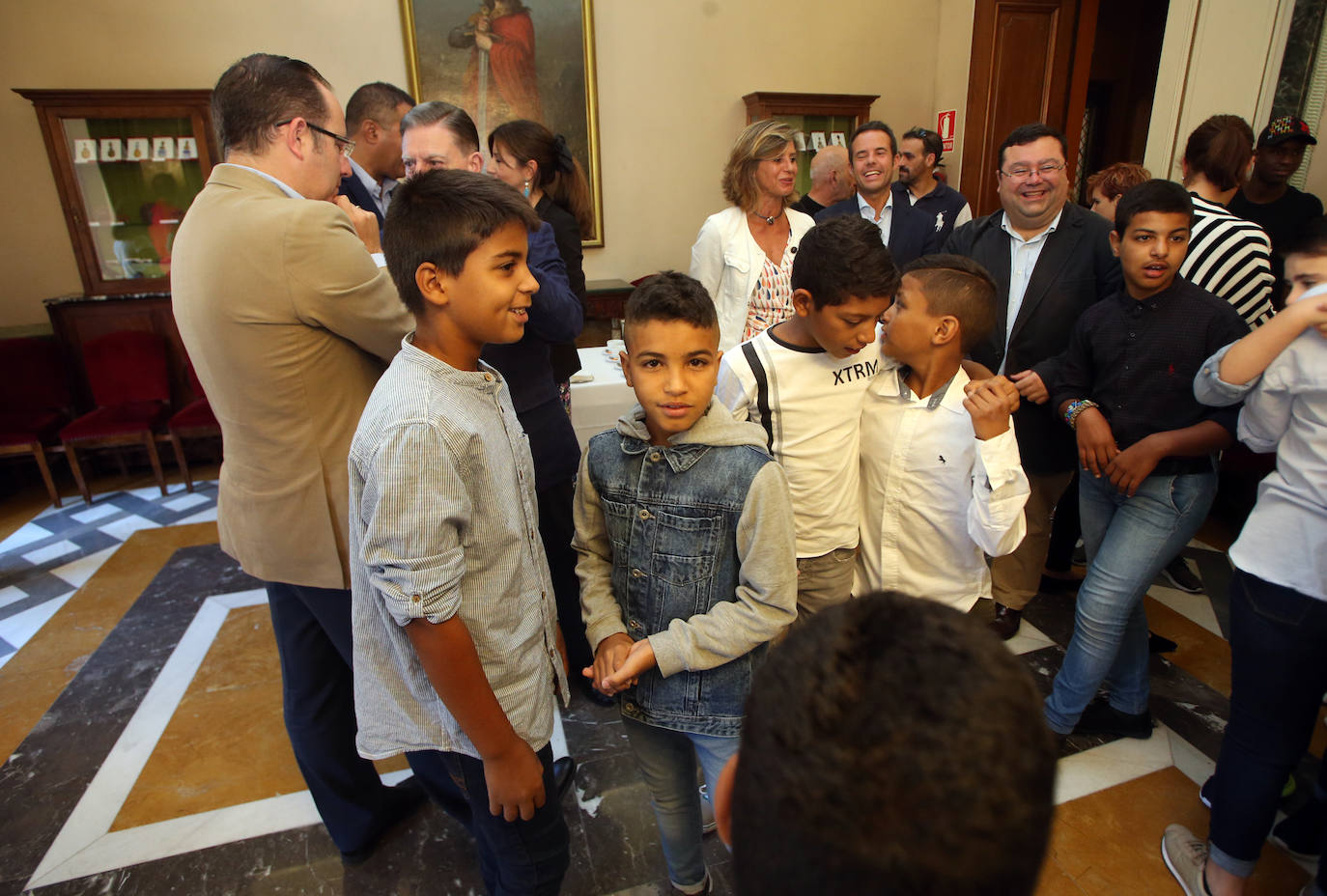 Fotos: Oviedo recibe a los niños saharauis participantes en el programa &#039;Vacaciones en paz&#039;