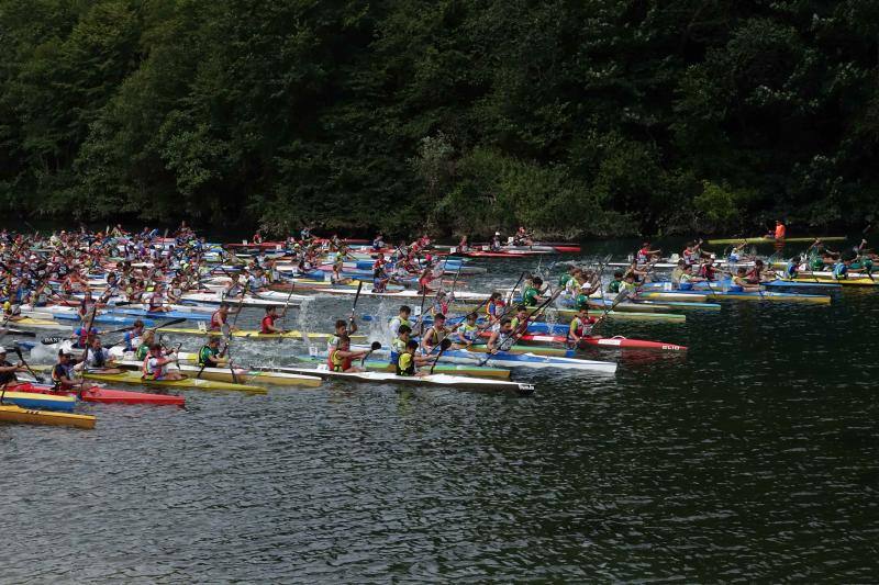 Cientos de niños tomaron parte en el Mini Sella, en el que será un aperitivo de la prueba grande que se celebrará el próximo sábado. 