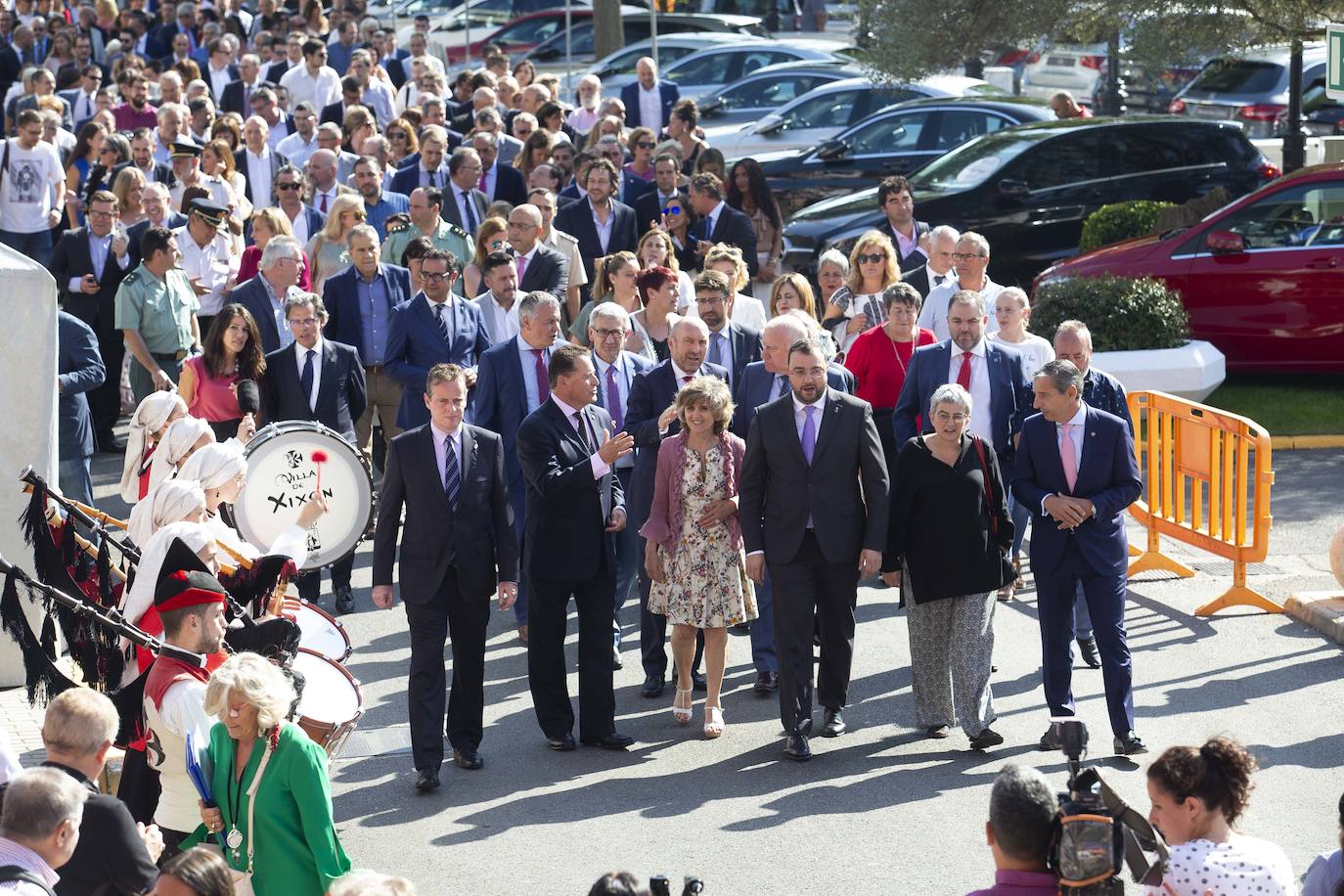 La ministra de Sanidad, Consumo y Bienestar Social, María Luisa Carcedo, ha inaugurado la 63 Feria de Muestras de Asturias, que se celebra en el recinto Luis Adaro de Gijón. Participaron en el acto, además, el presidente del Principado, Adrián Barbón; la alcaldesa de Gijón, Ana González, y el presidente de la Cámara de Comercio de Gijón, Félix Baragaño.