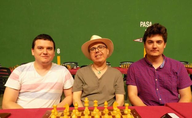 David Lariño, Luis Vigil y Carlos Suárez, podio de la prueba. QUIQUE64