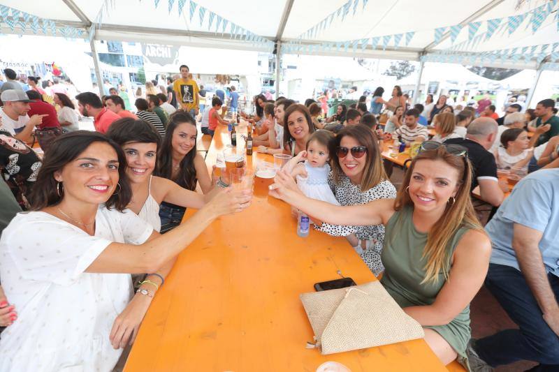 El público responde de forma masiva a la veinticinco edición del Festival de la Cerveza que permanecerá en la ciudad hasta el 14 de agosto