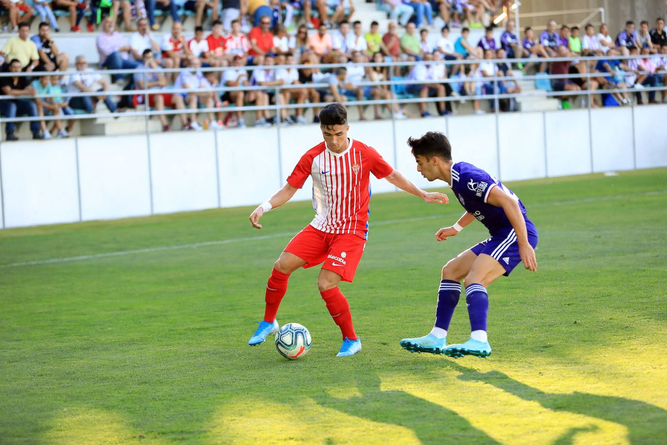 El Sporting ofreció una imagen gris frente al Valladolid en uno de los últimos partidos de pretemporada. Los de José Alberto perdieron por 2-0.