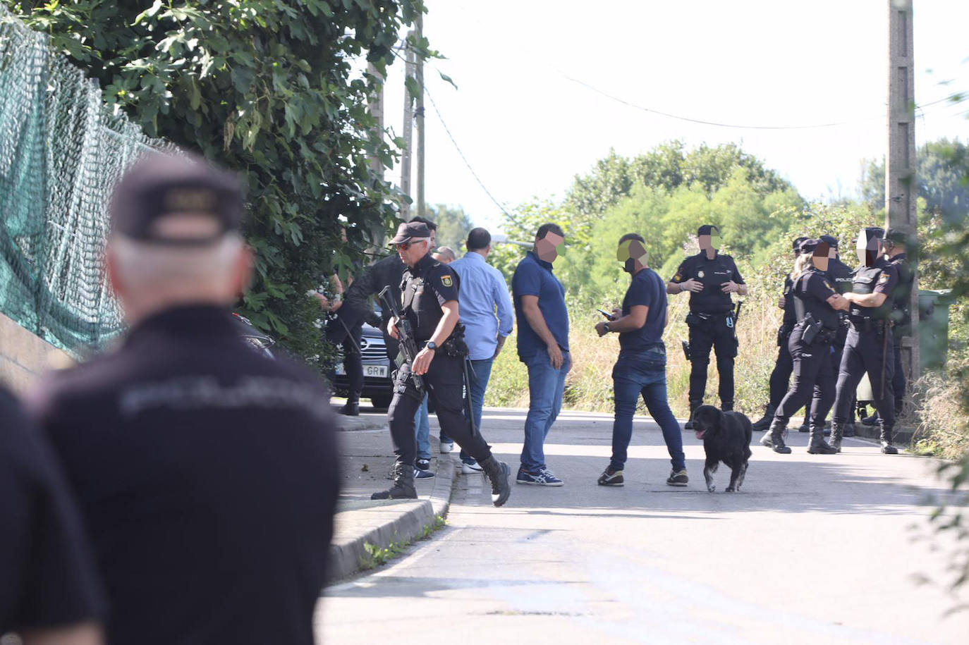 Fotos: Macrooperación policial contra el tráfico de drogas en Avilés