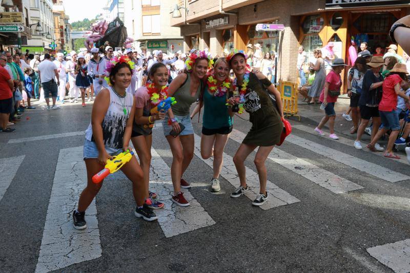 Cientos de personas se dan cita en una de las fiestas más populares del verano asturiano.