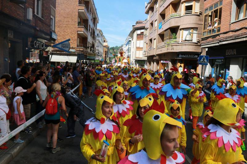 Cientos de personas se dan cita en una de las fiestas más populares del verano asturiano. 