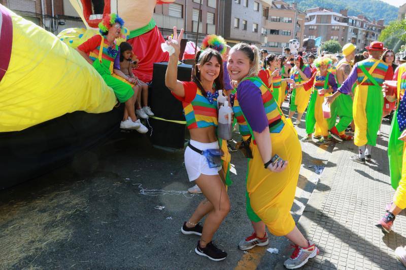 Cientos de personas se dan cita en una de las fiestas más populares del verano asturiano.
