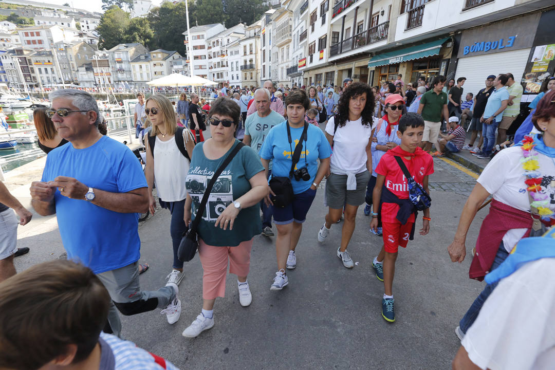 Miles de luarqueses y turistas disfrutaron este jueves de las populares fiestas de San Timoteo. ¡Búscate en nuestra galería! 