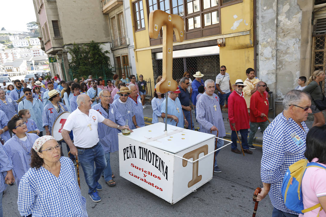 Miles de luarqueses y turistas disfrutaron este jueves de las populares fiestas de San Timoteo. ¡Búscate en nuestra galería! 