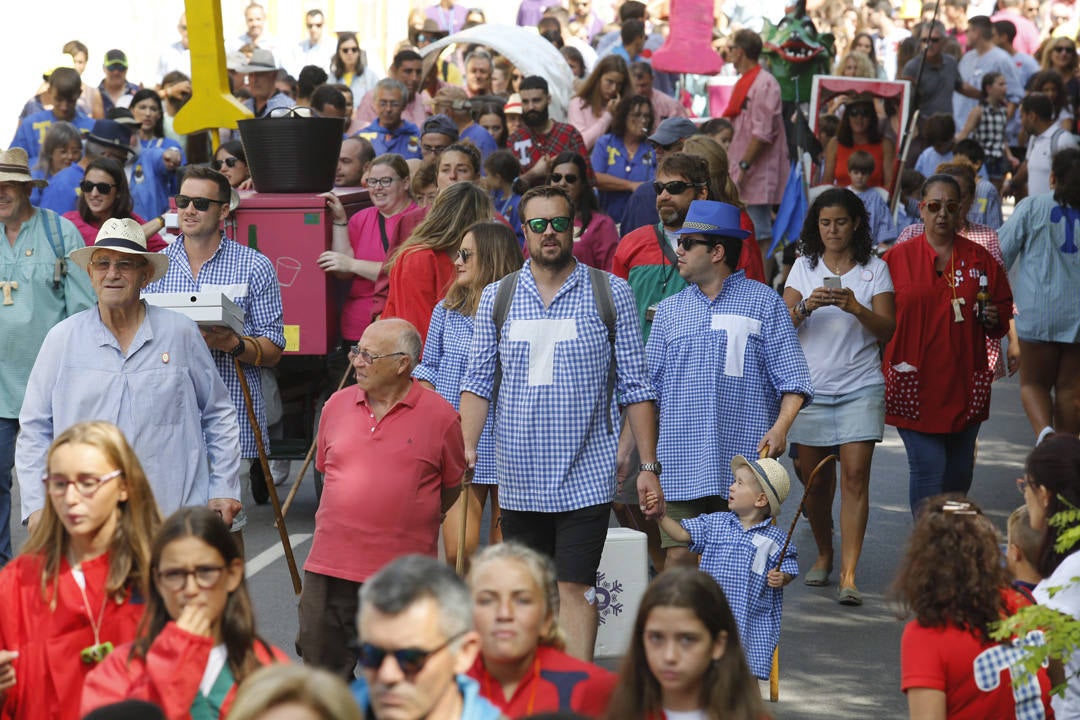 Miles de luarqueses y turistas disfrutaron este jueves de las populares fiestas de San Timoteo. ¡Búscate en nuestra galería! 