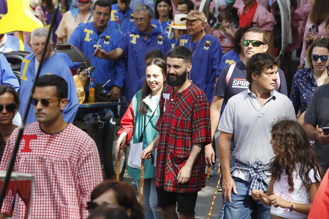 Miles de luarqueses y turistas disfrutaron este jueves de las populares fiestas de San Timoteo. ¡Búscate en nuestra galería! 