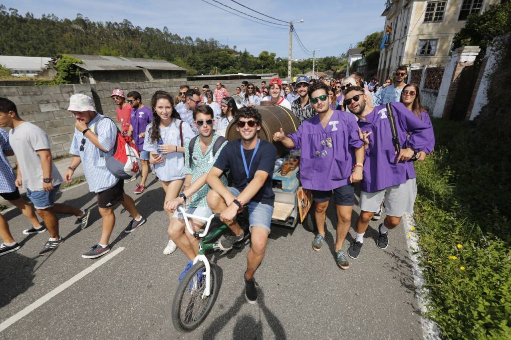 Miles de luarqueses y turistas disfrutaron este jueves de las populares fiestas de San Timoteo. ¡Búscate en nuestra galería! 