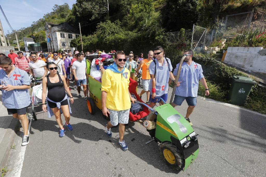 Miles de luarqueses y turistas disfrutaron este jueves de las populares fiestas de San Timoteo. ¡Búscate en nuestra galería! 