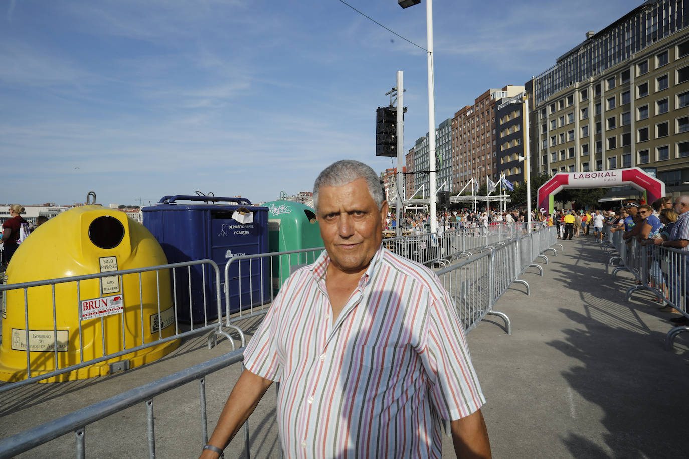 La playa de Poniente ha acogido un nuevo récord en una de las actividades más multitudinarias del verano gijonés.