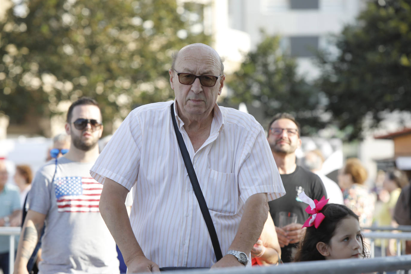 La playa de Poniente ha acogido un nuevo récord en una de las actividades más multitudinarias del verano gijonés.