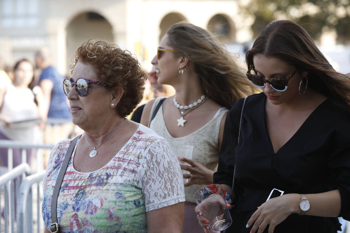 La playa de Poniente ha acogido un nuevo récord en una de las actividades más multitudinarias del verano gijonés.