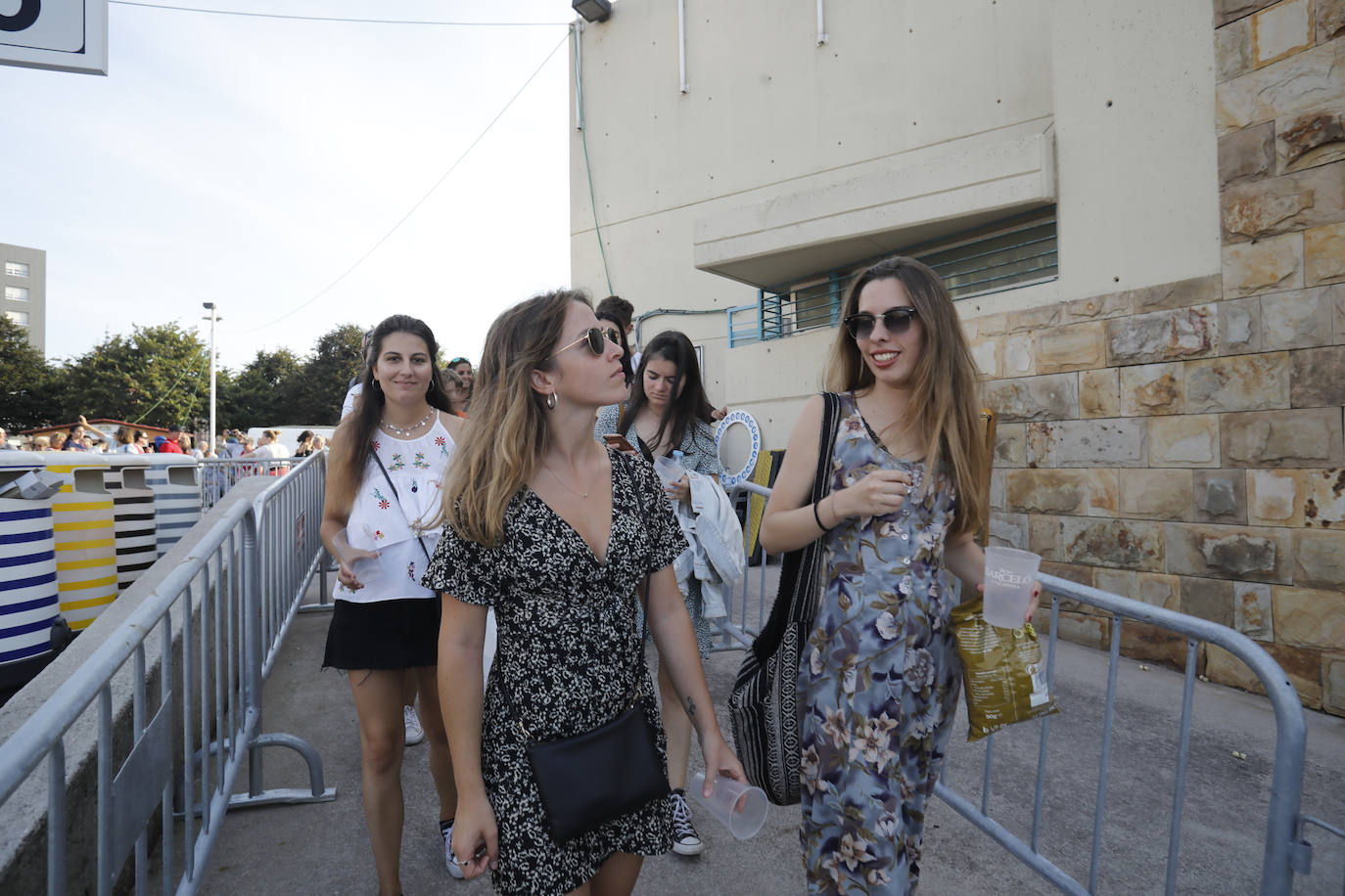 La playa de Poniente ha acogido un nuevo récord en una de las actividades más multitudinarias del verano gijonés