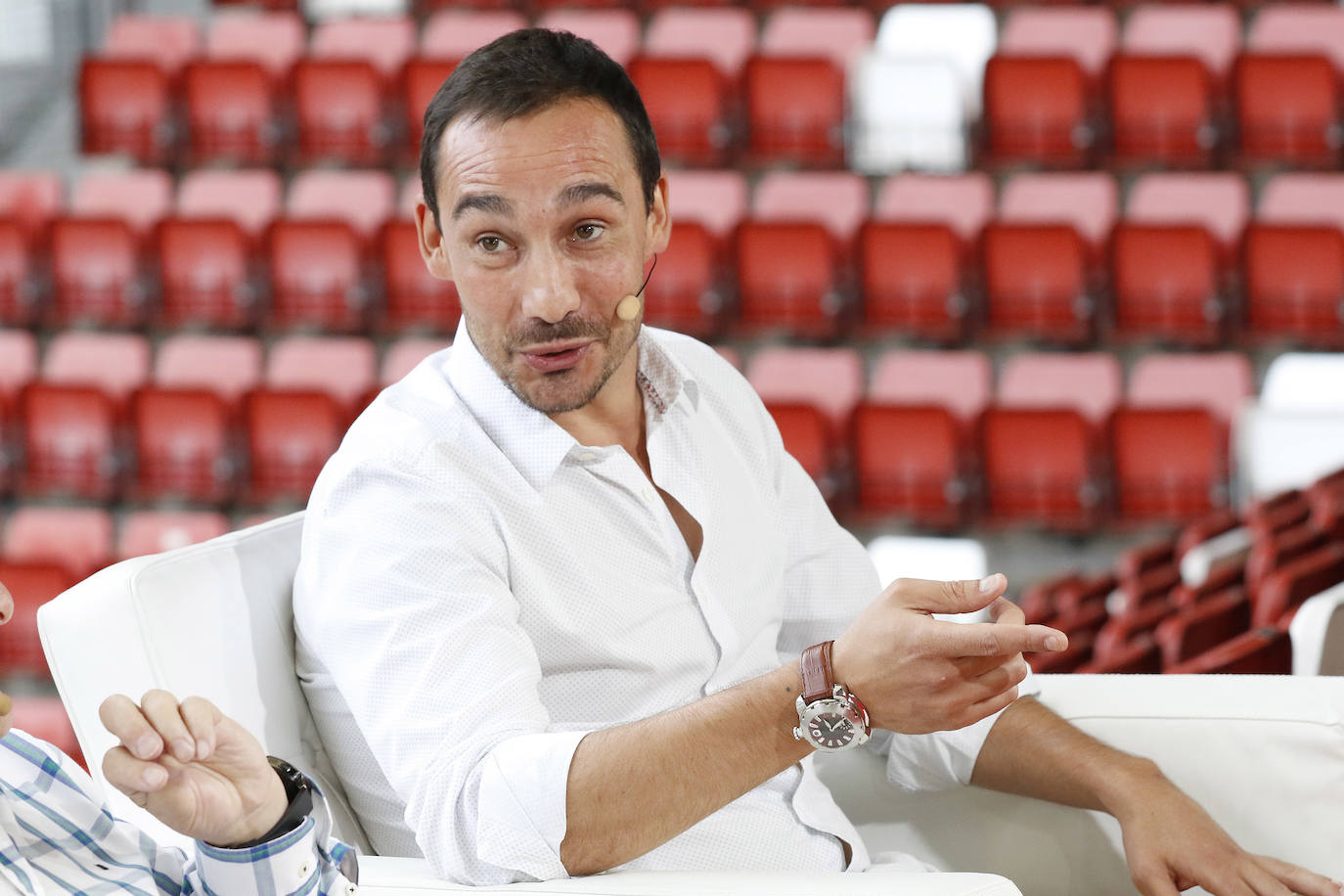 El encuentro, que tendrá lugar en El Monlinón, rendirá homenaje a Quini. 