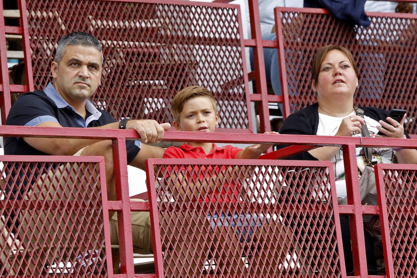 Las Mestas vive de nuevo el Concurso Hípico más importante del verano en España, que mantiene el carácter de oficial y que llega ya a los 77 años de vida. Emoción, saltos, galopes y 5 días por delante para cerrar el verano con un fin de semana de gran altura en Gijón.