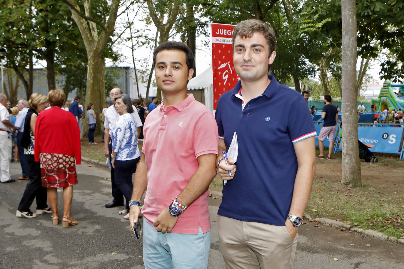 Las Mestas vive de nuevo el Concurso Hípico más importante del verano en España, que mantiene el carácter de oficial y que llega ya a los 77 años de vida. Emoción, saltos, galopes y 5 días por delante para cerrar el verano con un fin de semana de gran altura en Gijón.