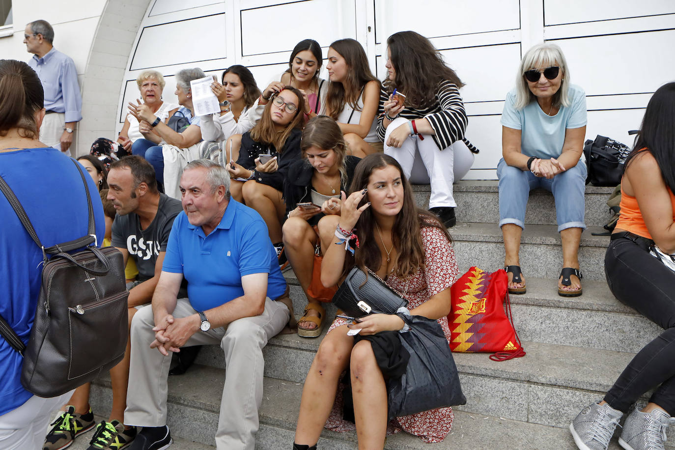 Las Mestas vive de nuevo el Concurso Hípico más importante del verano en España, que mantiene el carácter de oficial y que llega ya a los 77 años de vida. Emoción, saltos, galopes y 5 días por delante para cerrar el verano con un fin de semana de gran altura en Gijón.