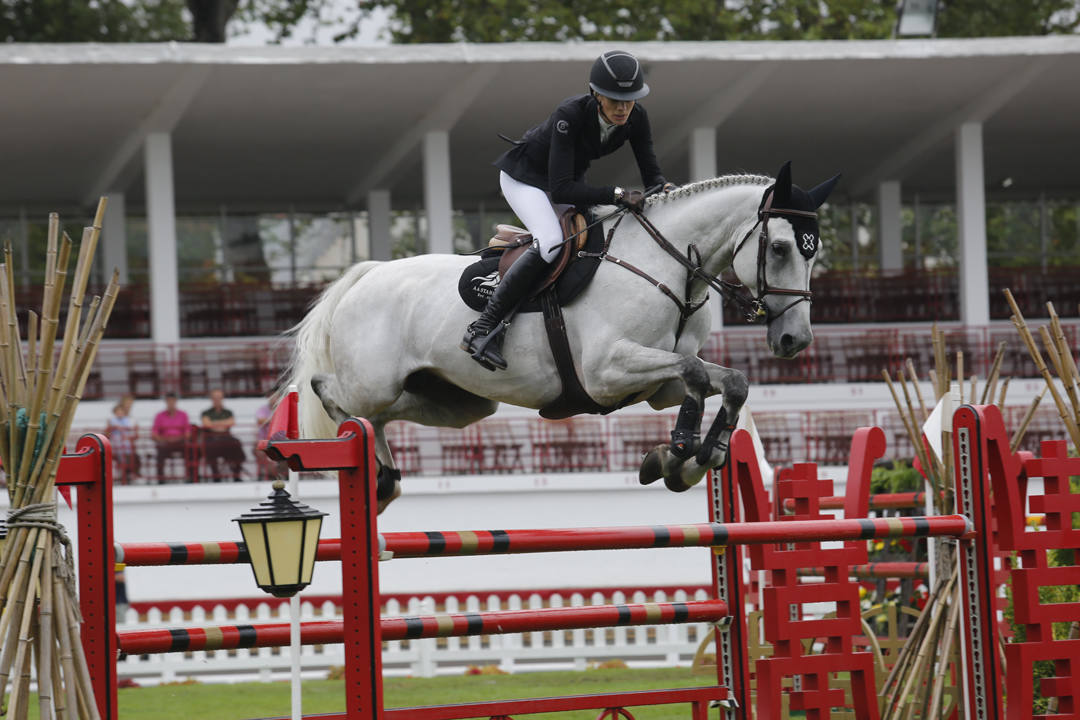 Fotos: Eduardo Álvarez Aznar se impone en una jornada trepidante en el hípico