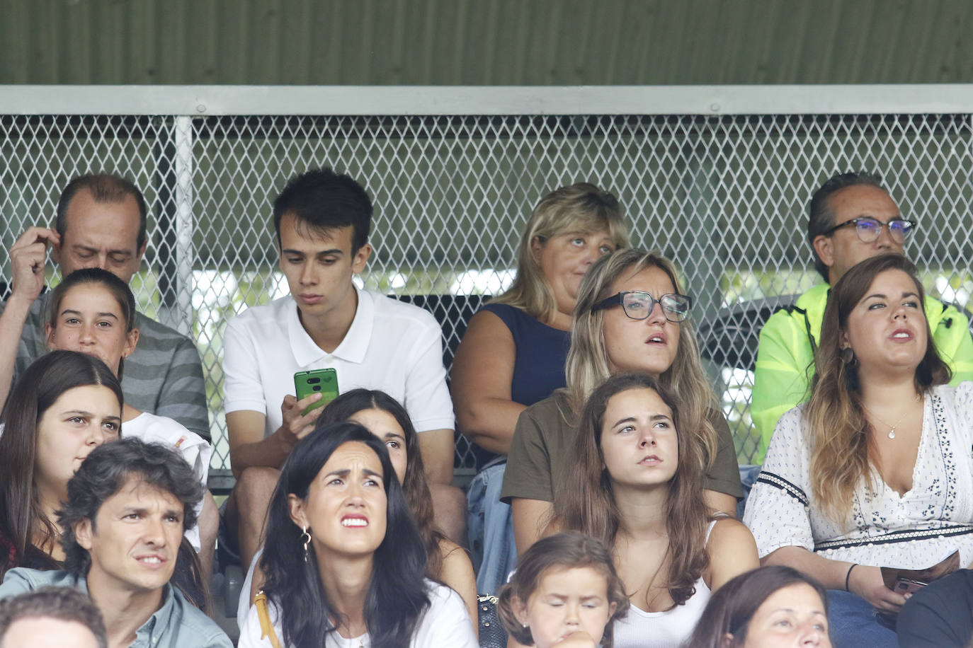 El hipódromo de Las Mestas acogió este sábado las pruebas del CSIO Gijón 2019.