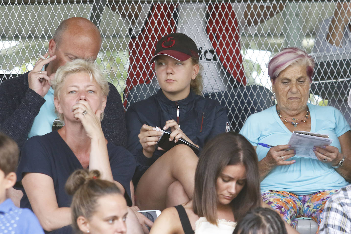 El hipódromo de Las Mestas acogió este sábado las pruebas del CSIO Gijón 2019.