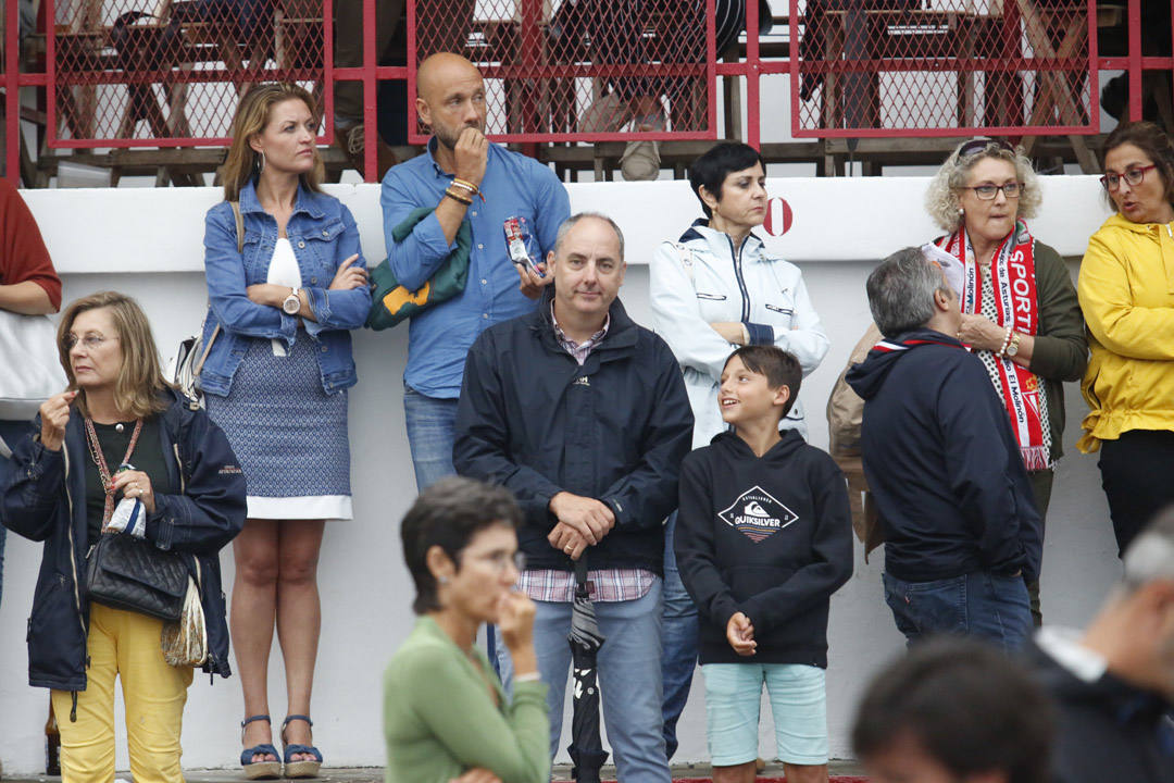 El hipódromo de Las Mestas acogió este domingo las últimas pruebas del CSIO Gijón 2019.