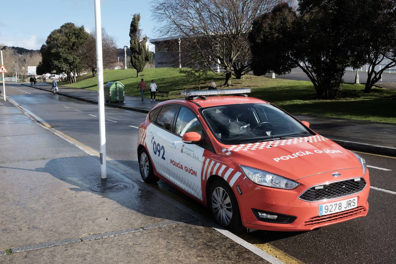 Un vehículo de la policía local.
